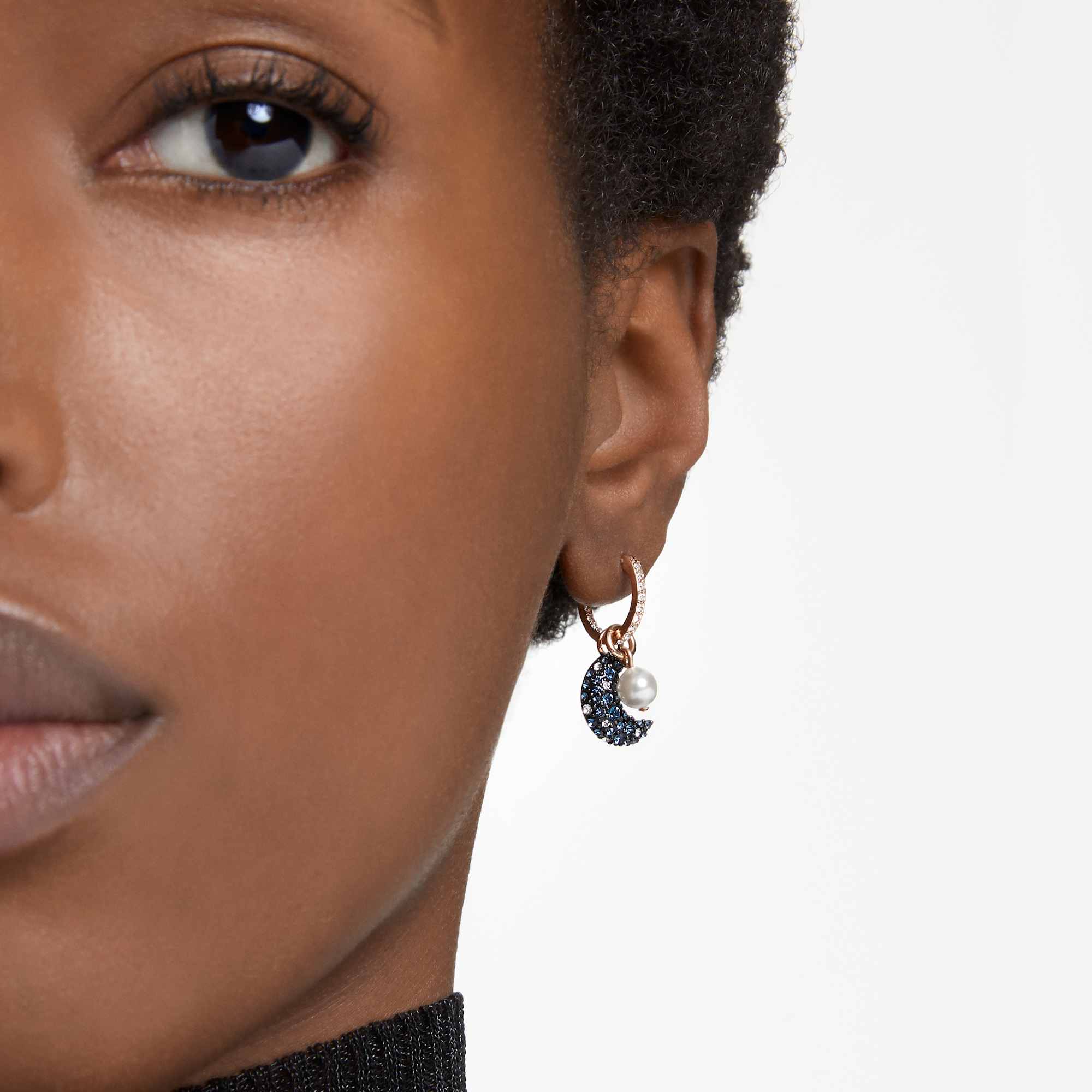 עגילי Luna בציפוי רוז גולד מבריק SWAROVSKI