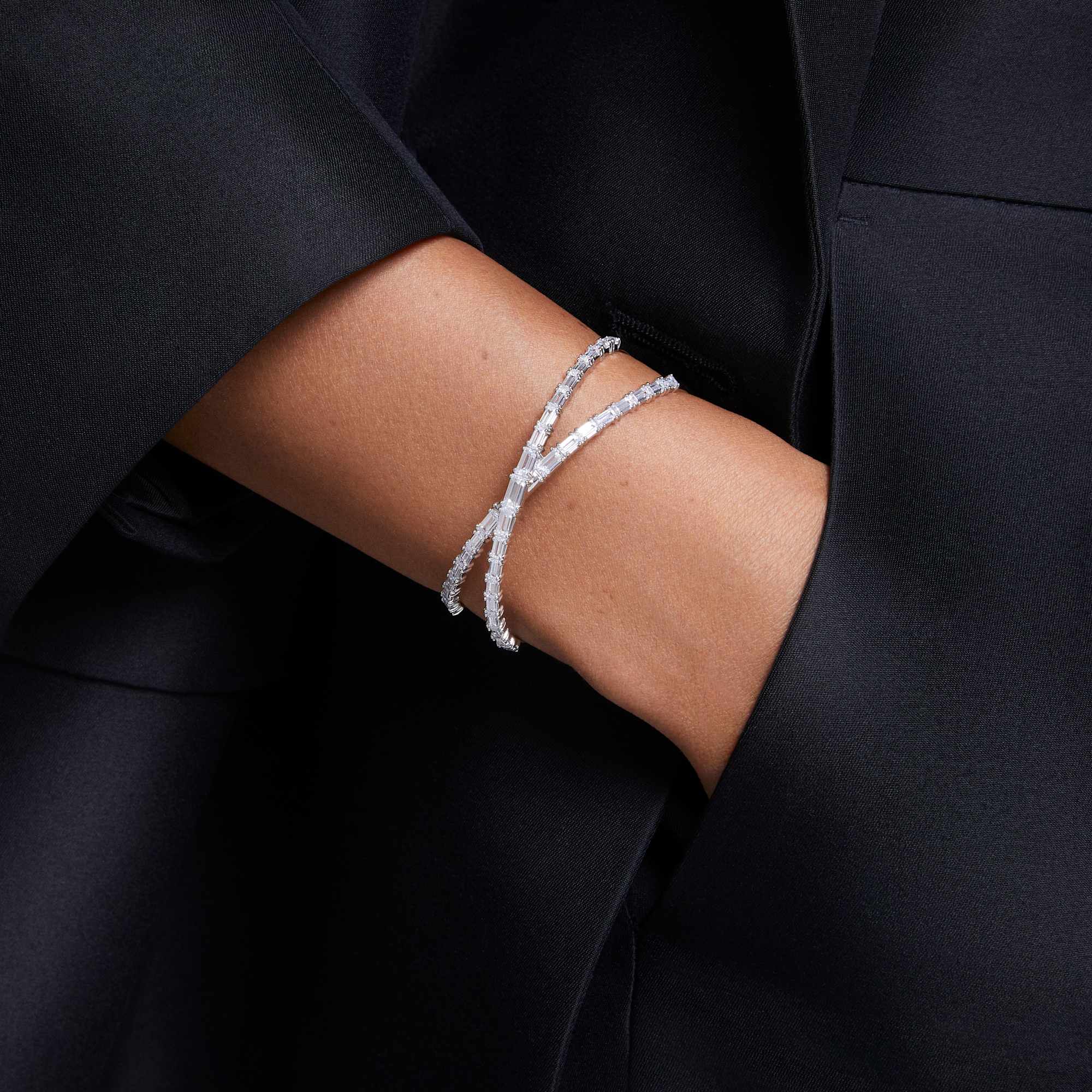 צמיד Hyperbola בציפוי רודיום מבריק SWAROVSKI