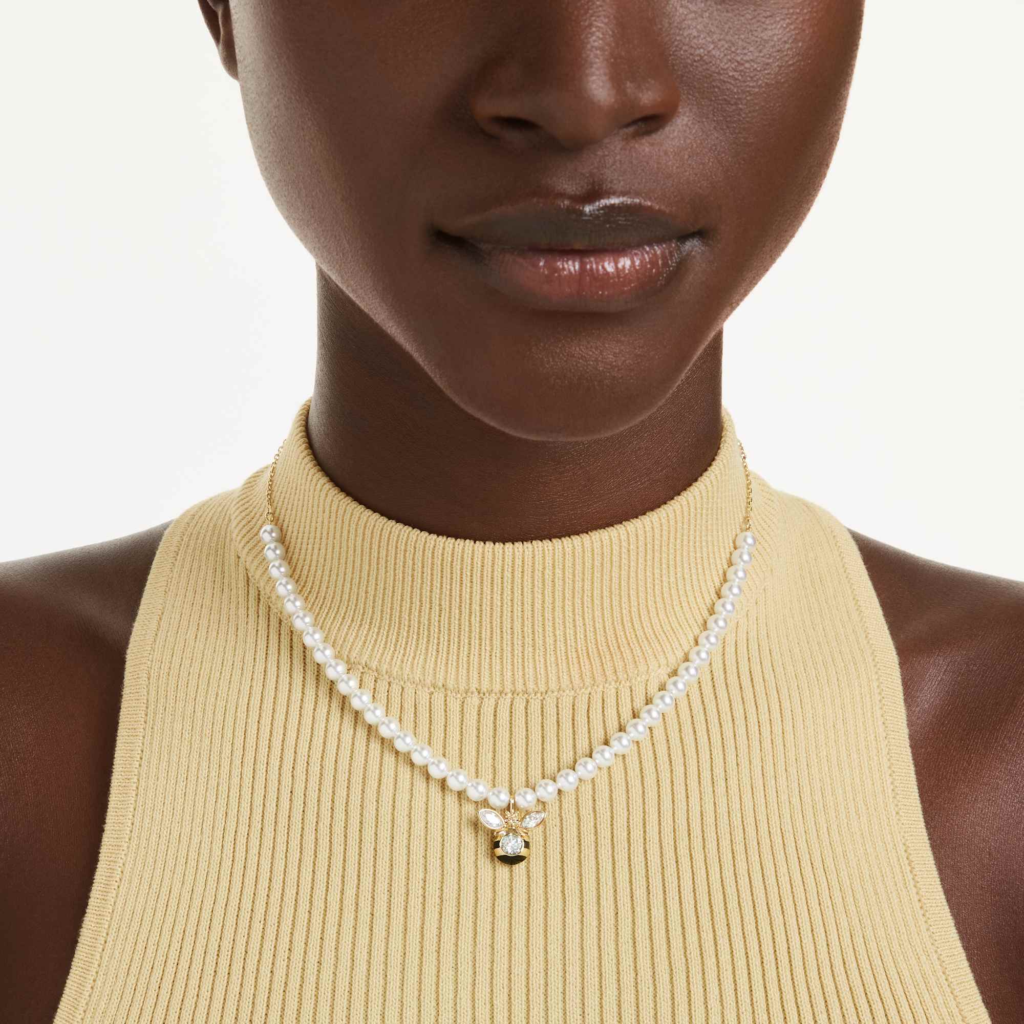 אידיליה צ'ארם דבורה