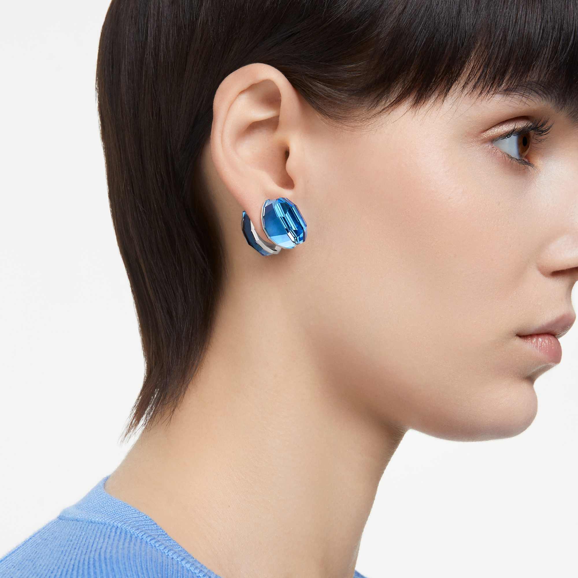 עגיל Lucent stud earrings  כחול SWAROVSKI