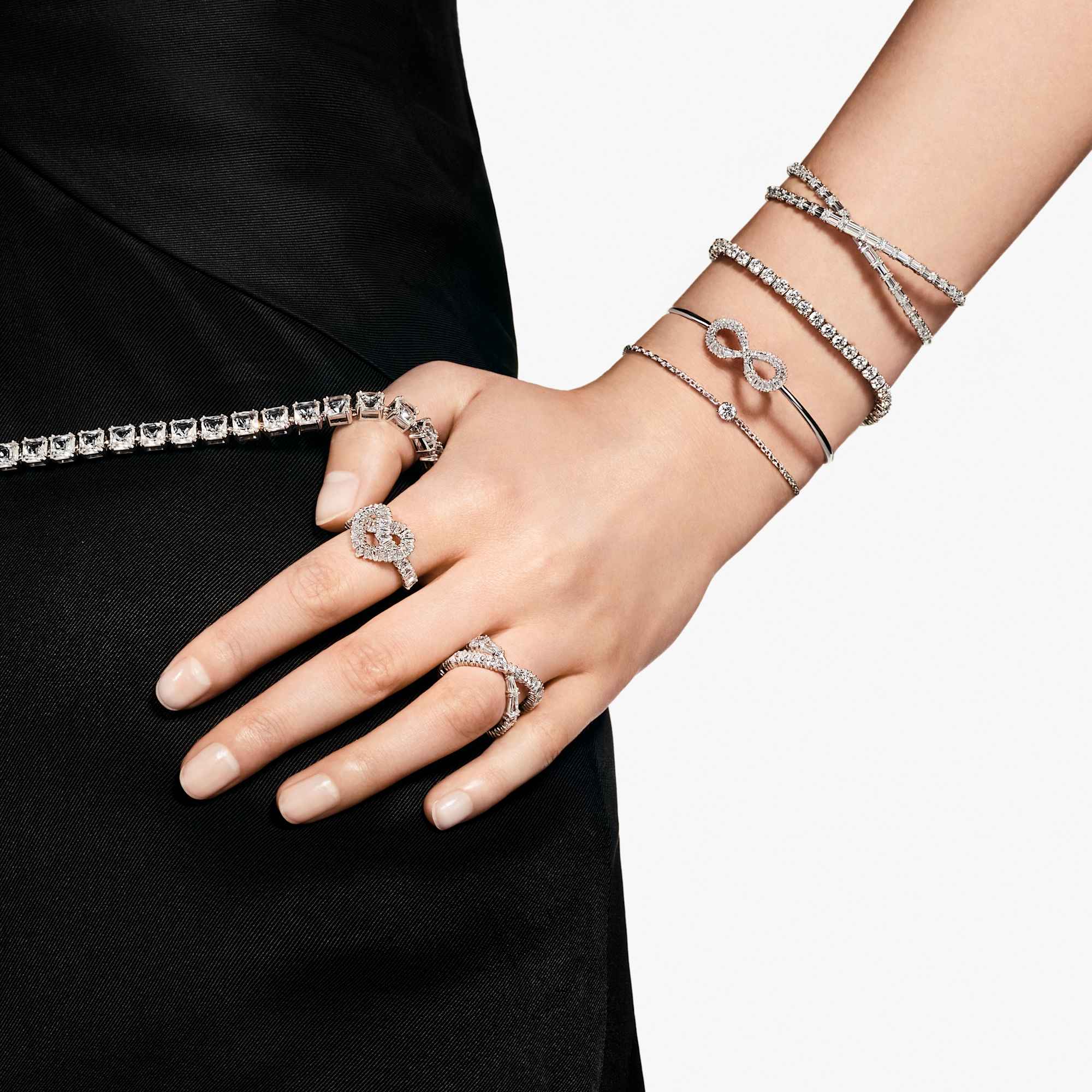 צמיד Hyperbola בציפוי רודיום מבריק SWAROVSKI